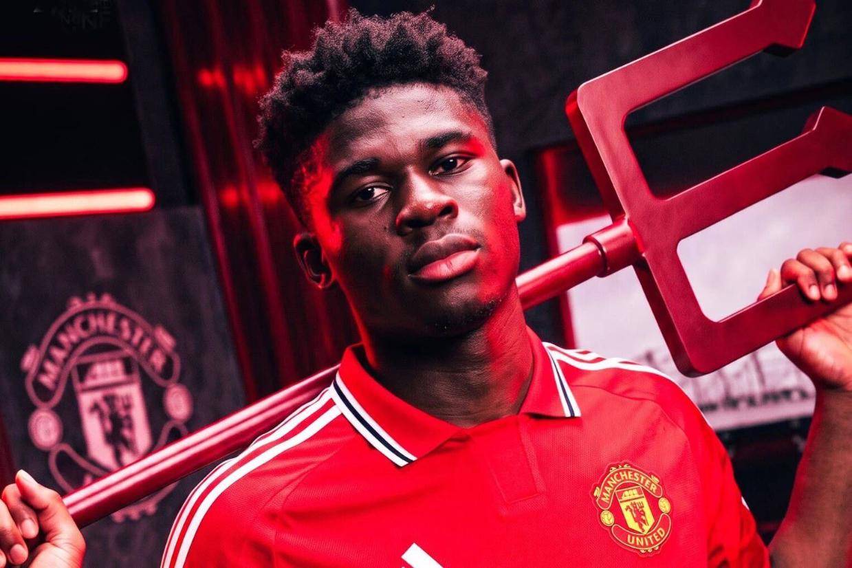 曼联7000万签巴莱巴周六体检！等一年节省500万，卡里克有信心激活